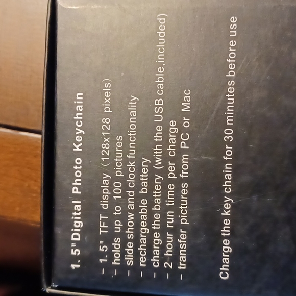 (NWT) Digital 1.5" Photo Key Chain - Picture 2 of 3